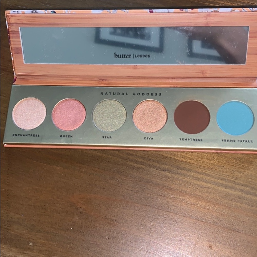 Brand new butter London eyeshadow palette - Picture 4 of 4